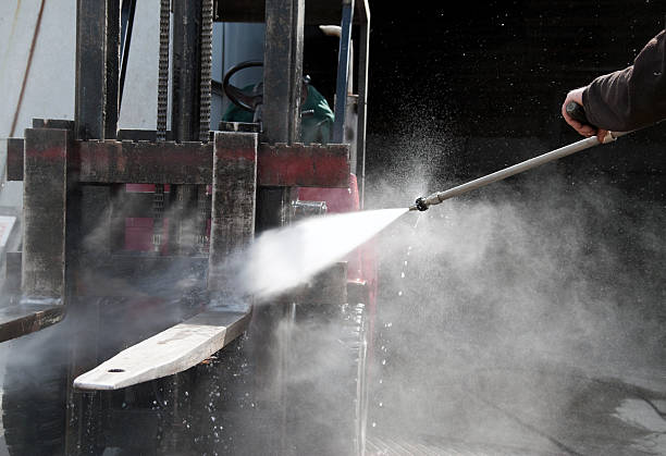 Why Choose Our Certified Pressure Washing Experts for Your Project Needs in Kirkwood, MO?